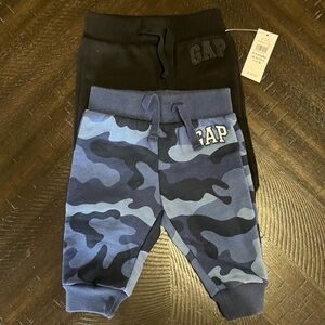 BABY GAP Sweats (2)